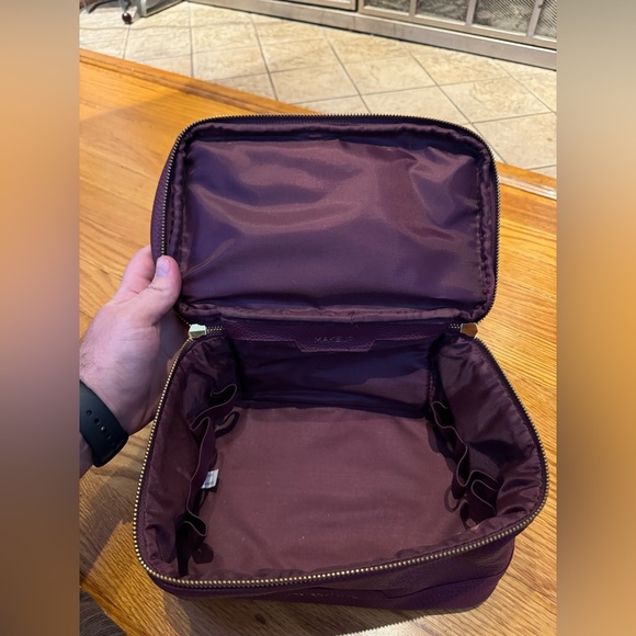 Pre-Owned Tartan and Twine Red Faux Leather 2 Compartment Makeup Bag - Picture 7 of 8